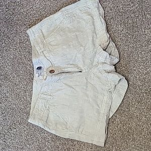 North face linen shorts